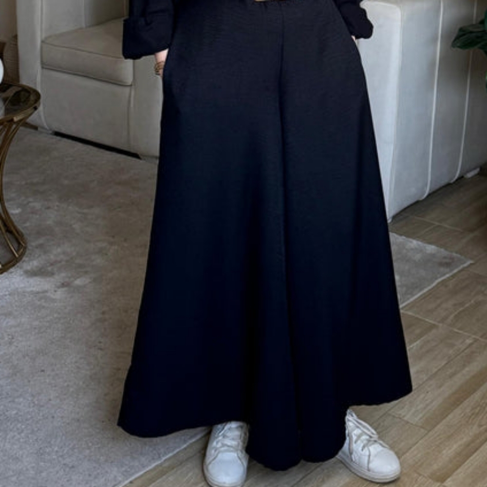 NWOT Black Wide-Leg Pants